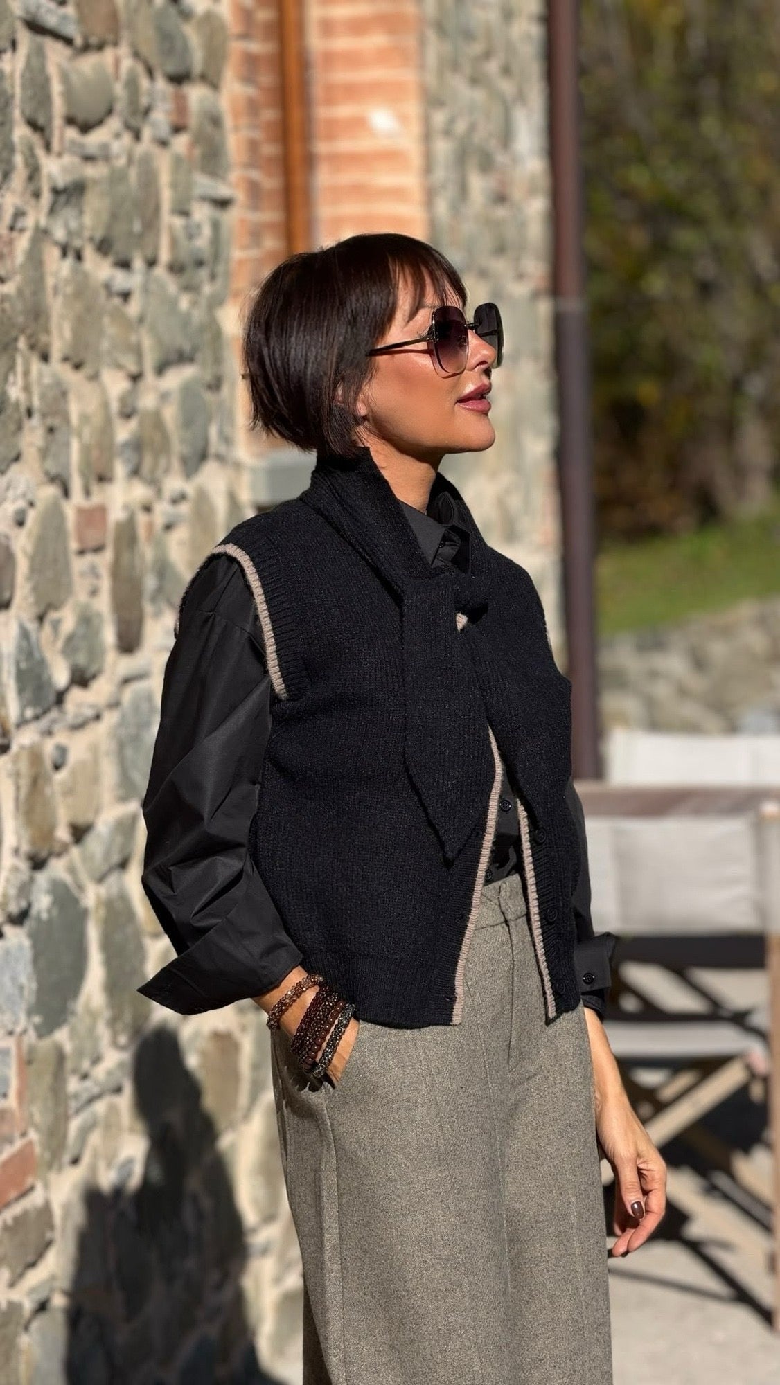 Blouse Leah black uni