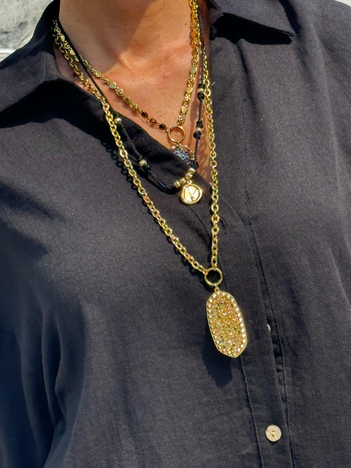 chain tri black