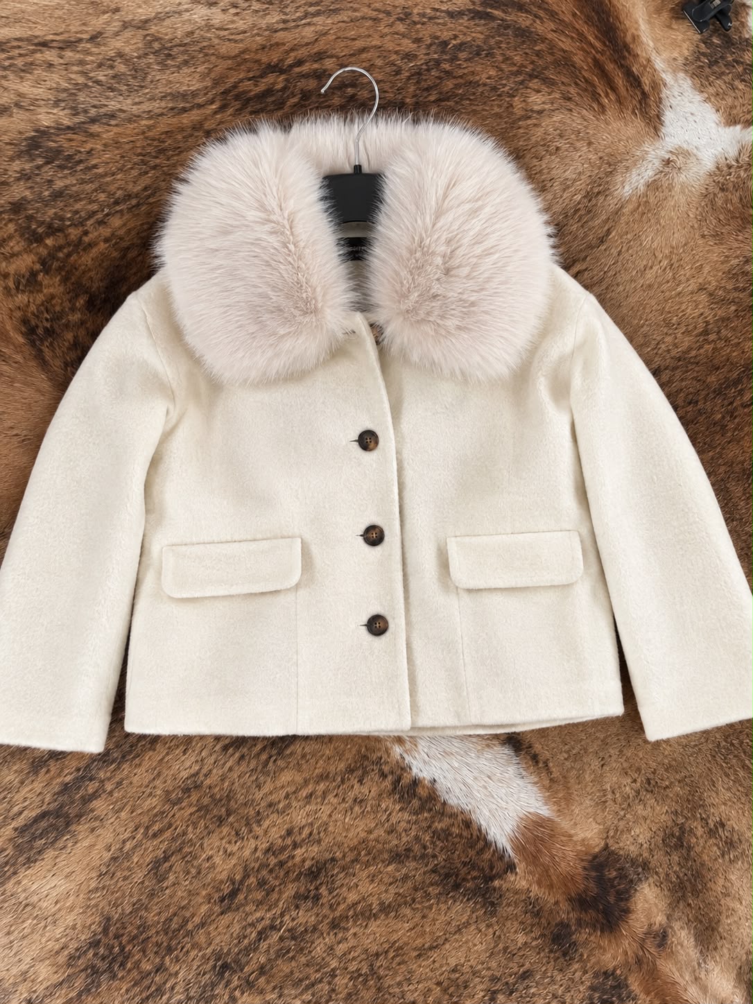 Jacket Isola faux fur cream