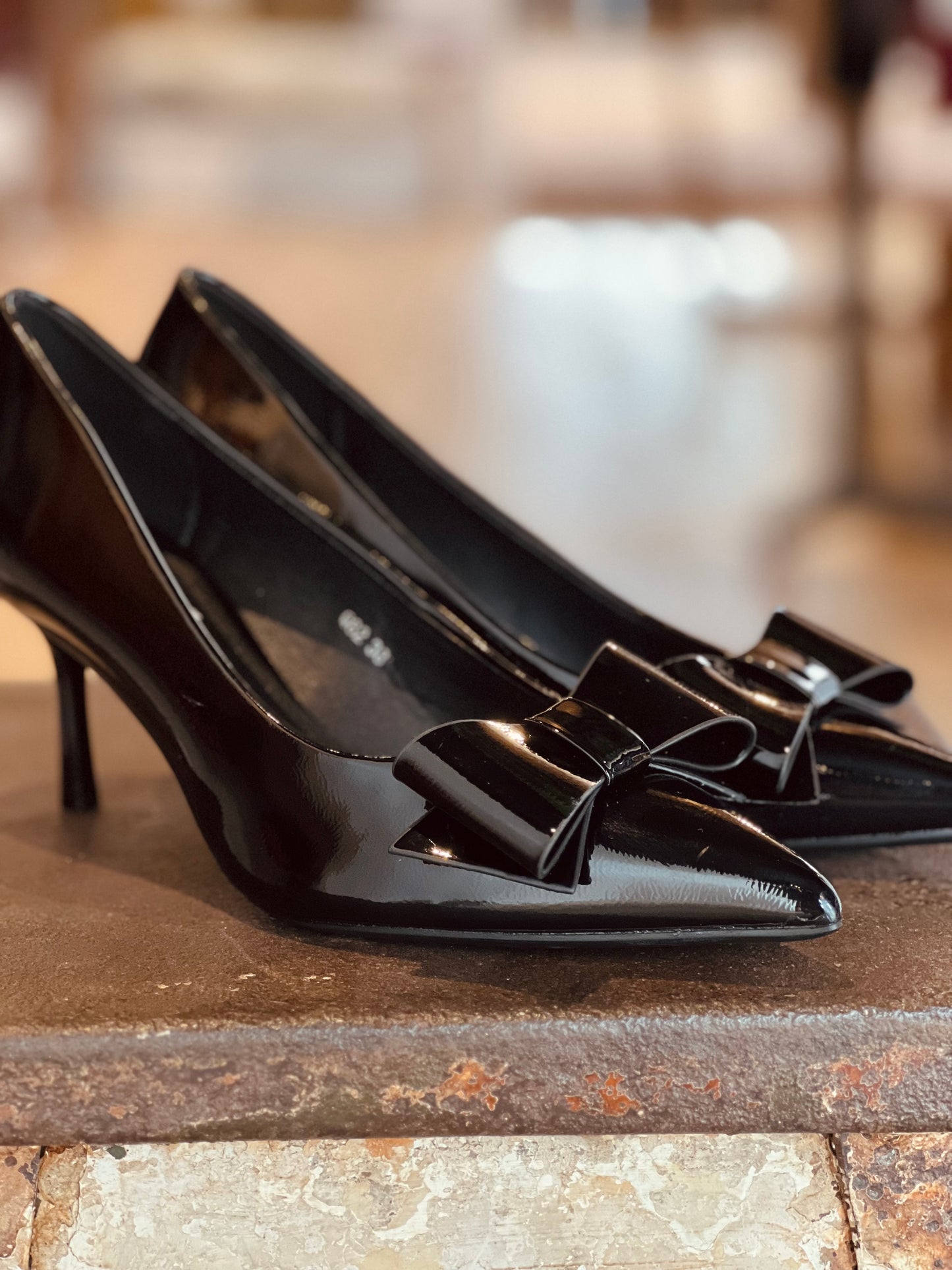Pump bowl black