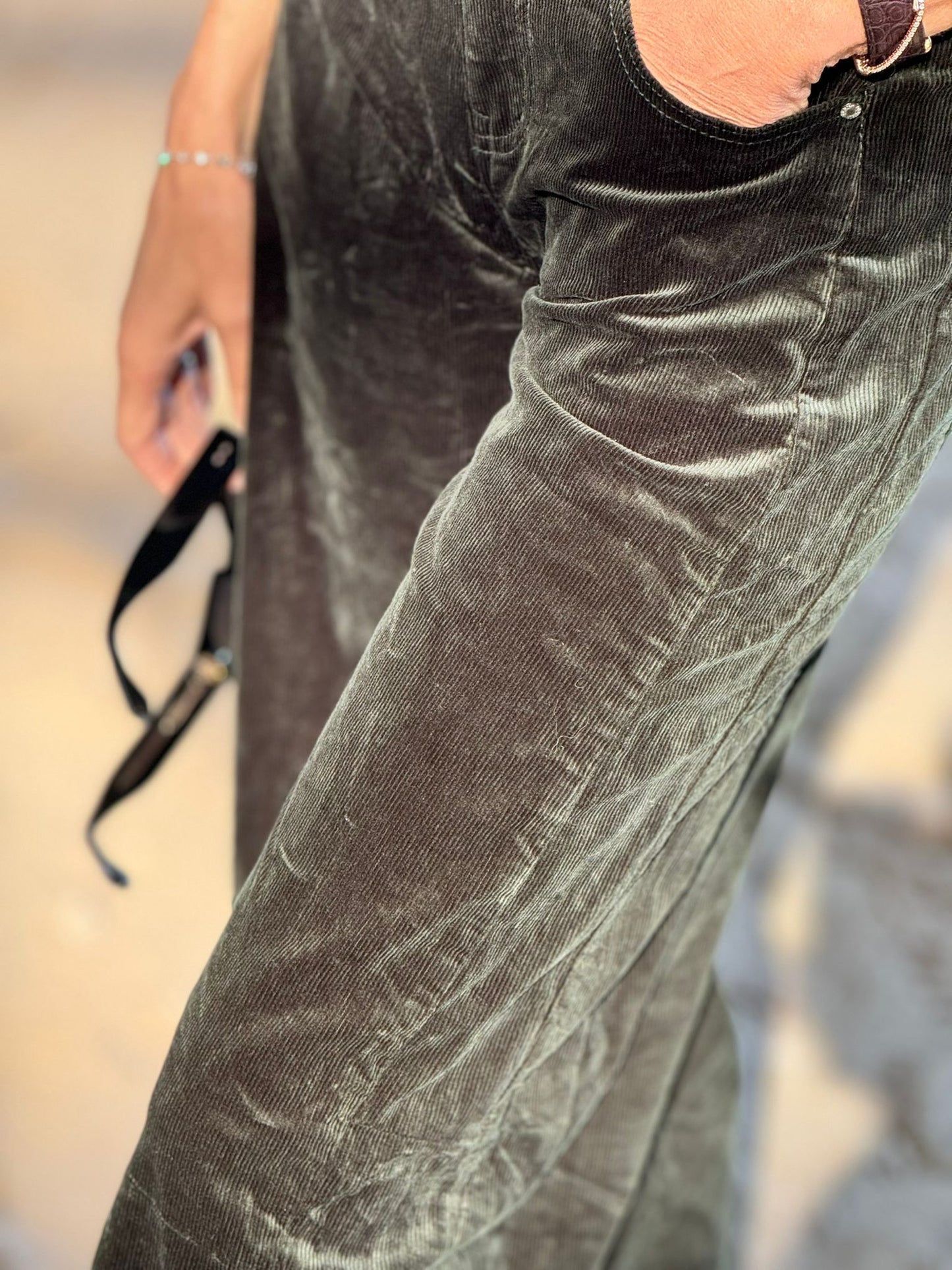 Pants Raven corduroy green