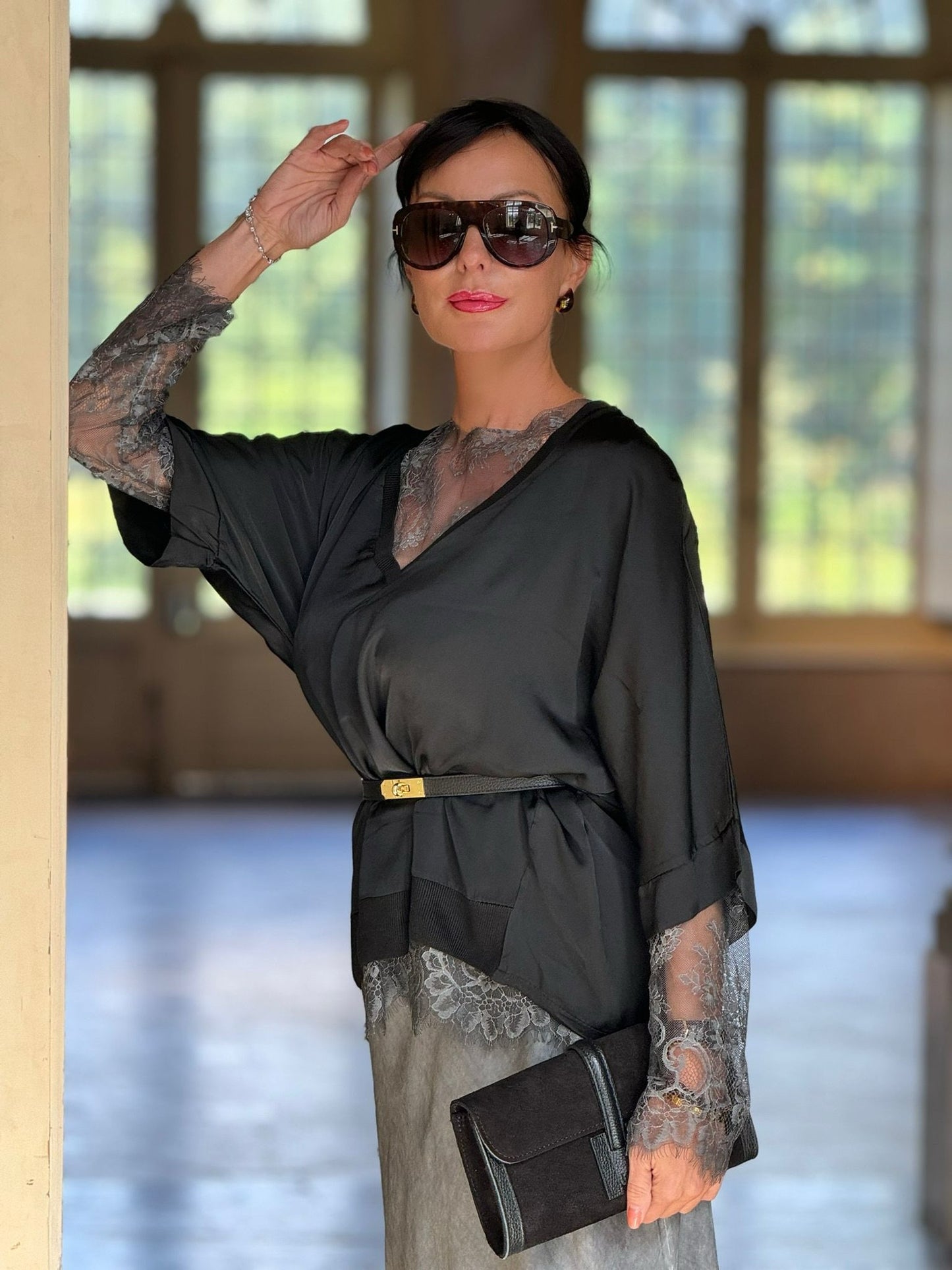 Tee Mira black