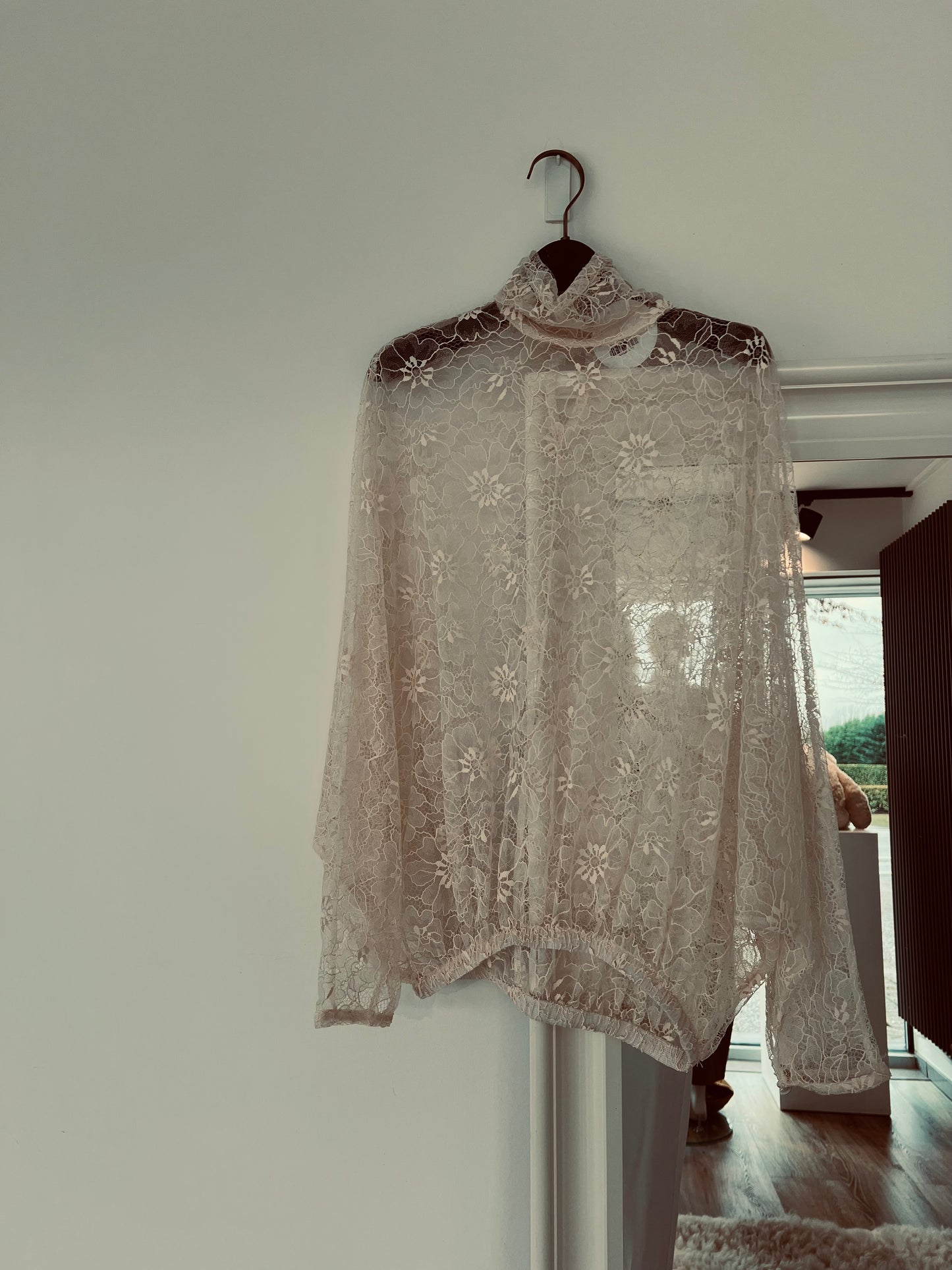 Top Justine collar cream