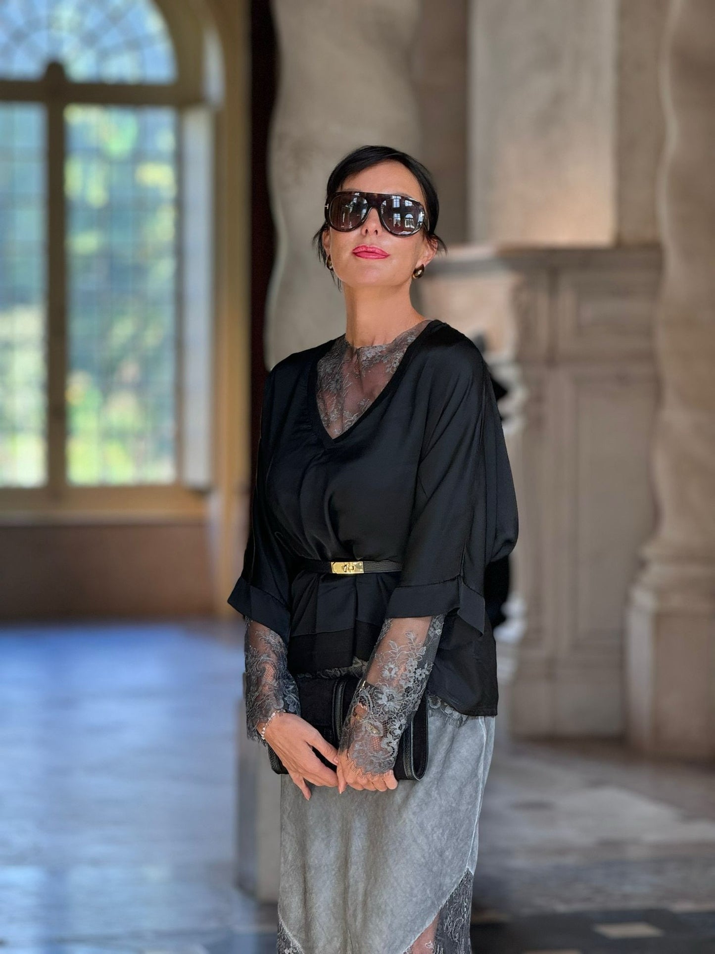 Tee Mira black