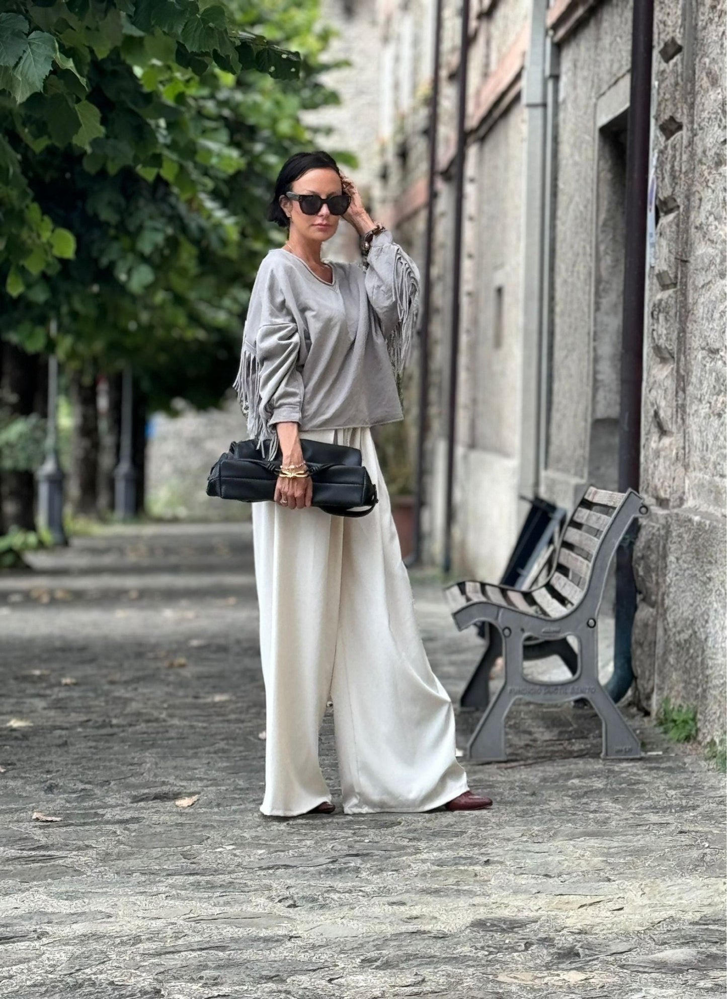 Sweater Elara franjes taupe