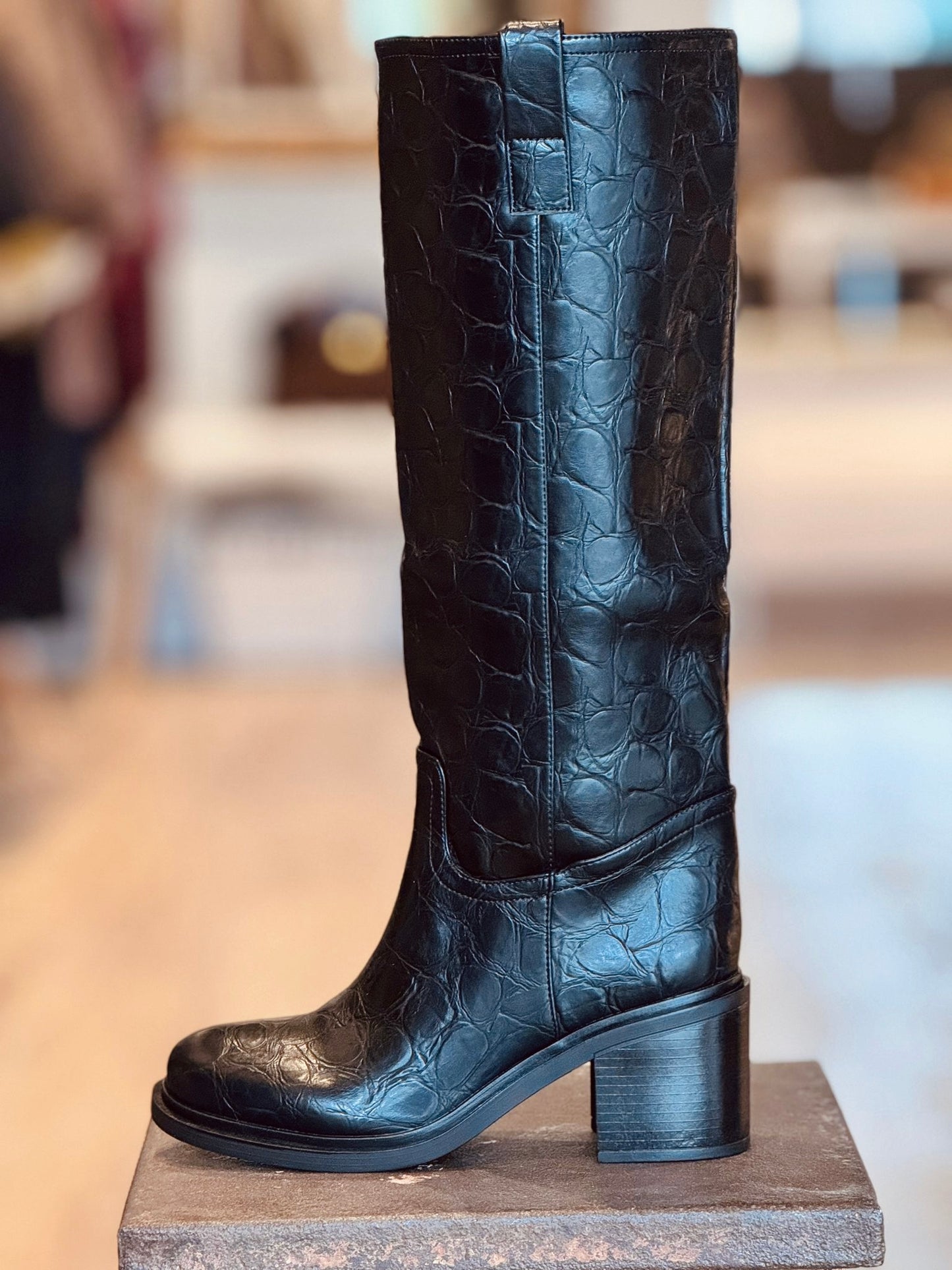 Boots Wynter croco black