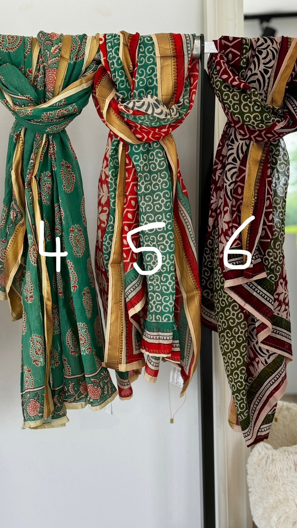 Scarf indie