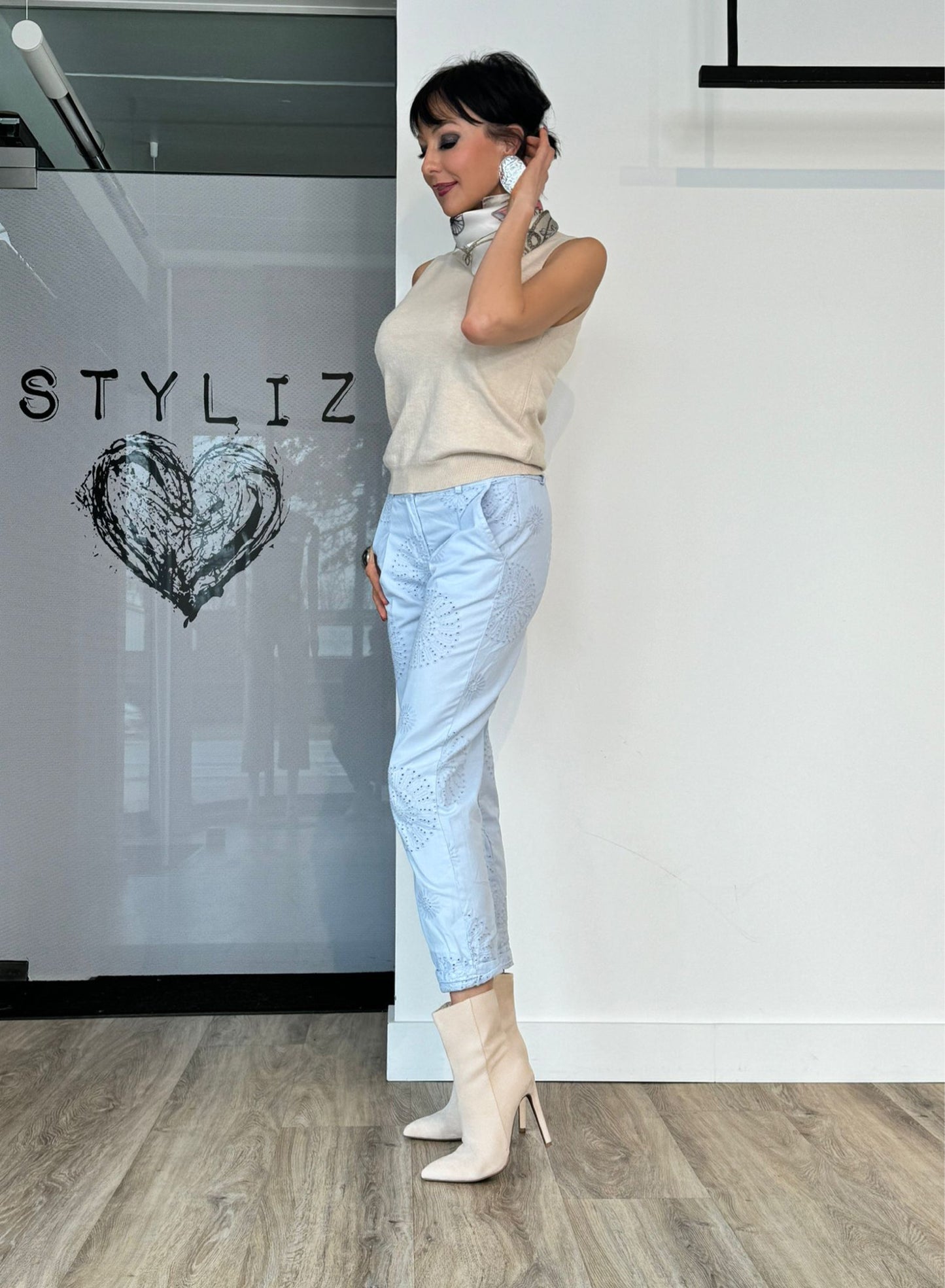 Pants broderie blue