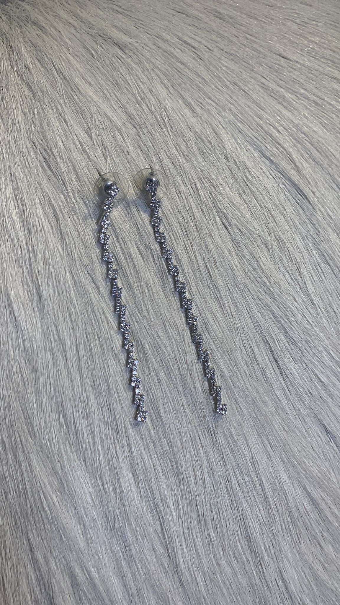 Earrings waterfall silver