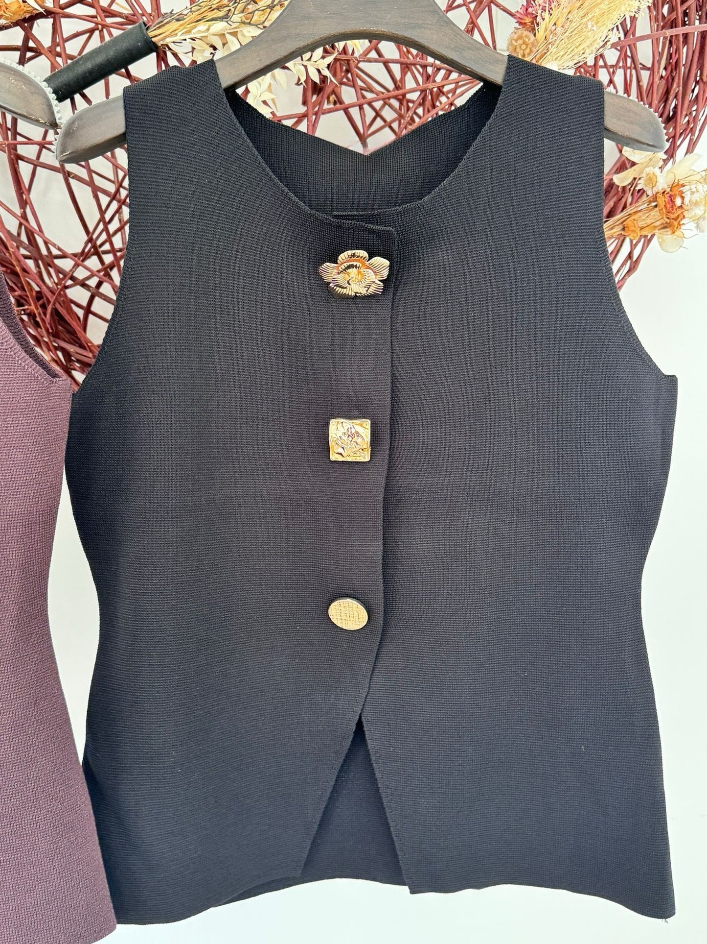 Top button black