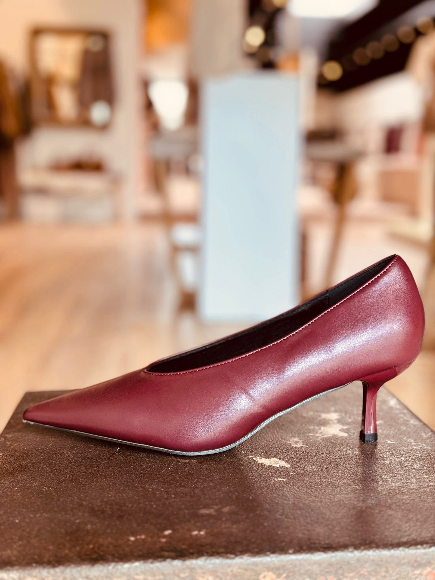 Pump kitten burgundy