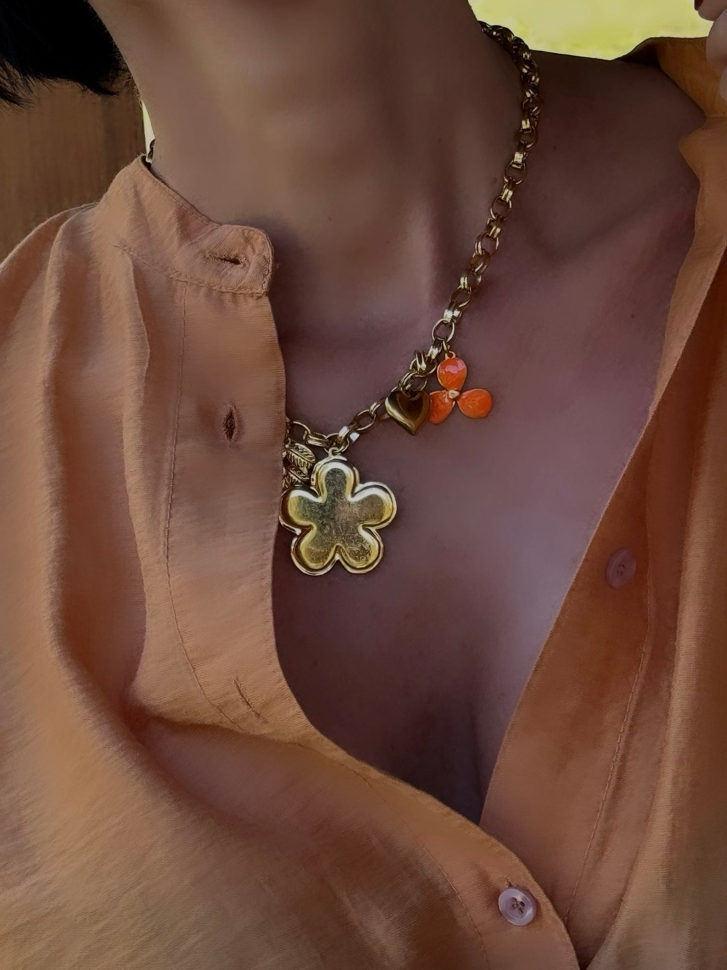 Chain ginger clover