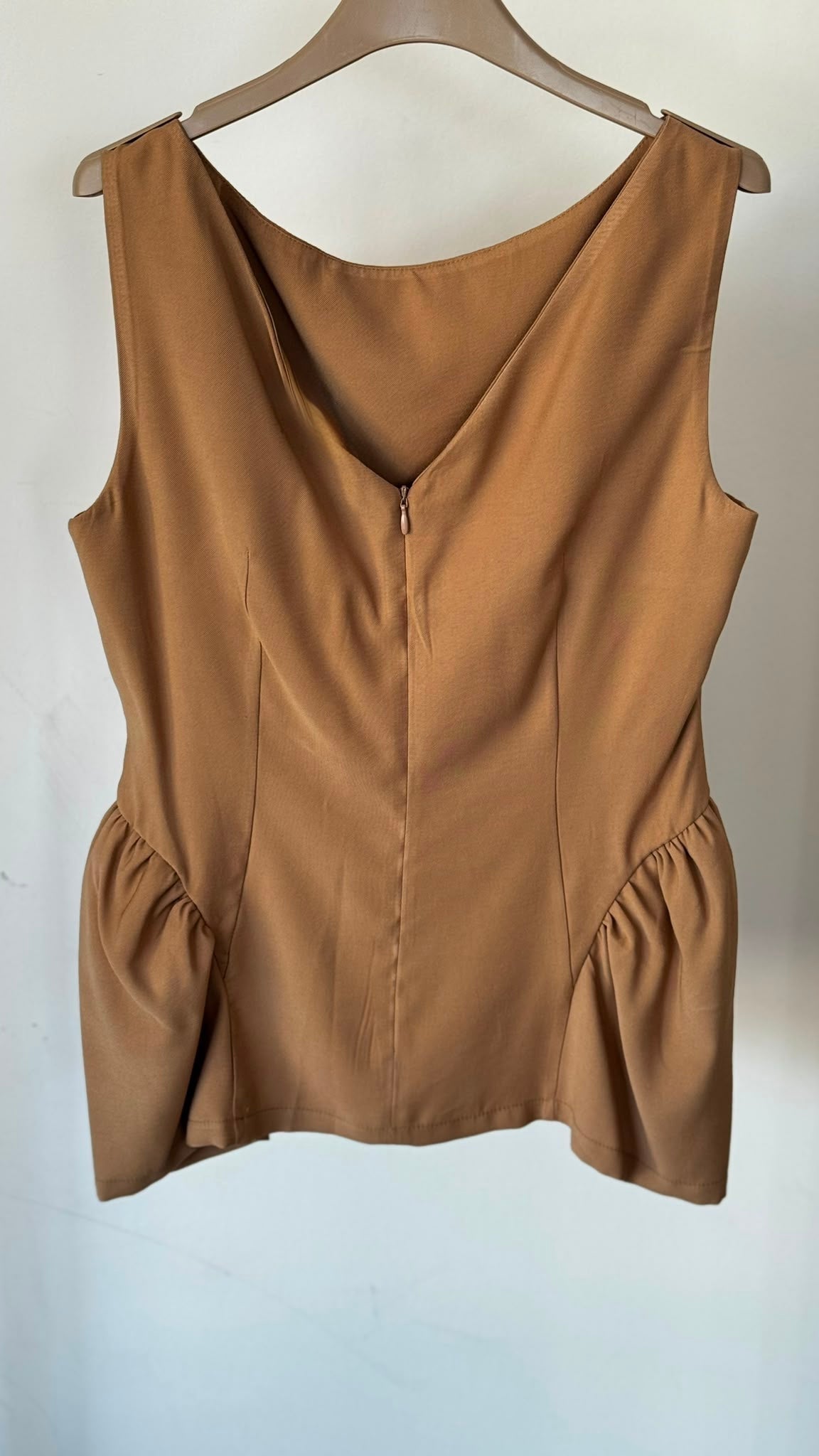 Top lilac camel