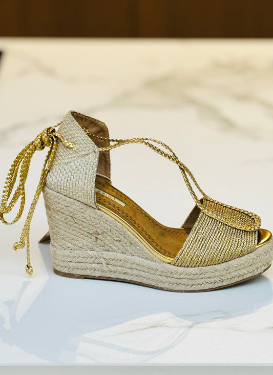 Wedge woven gold