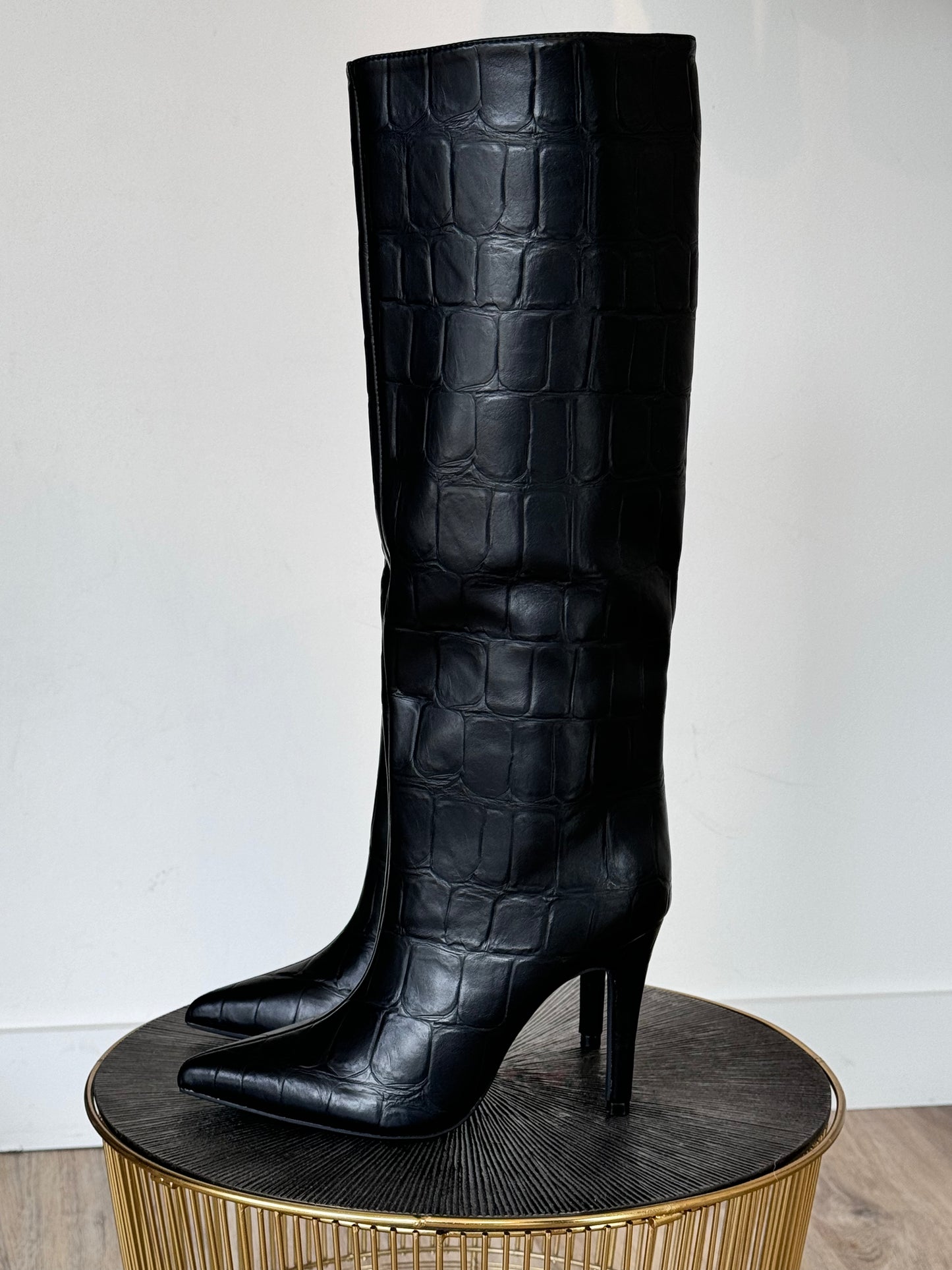 Boots Colette croco black