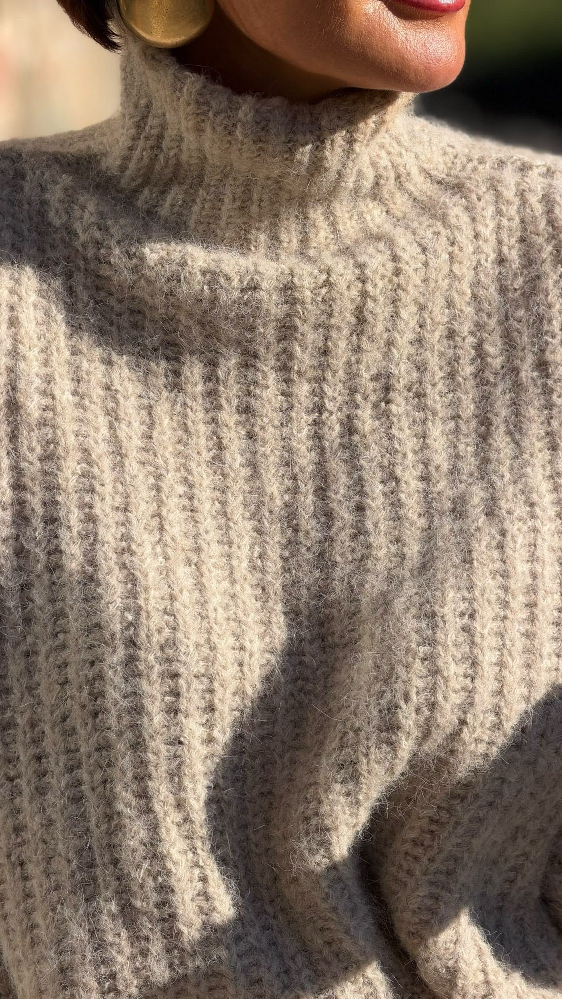 Pull Mary collar sand
