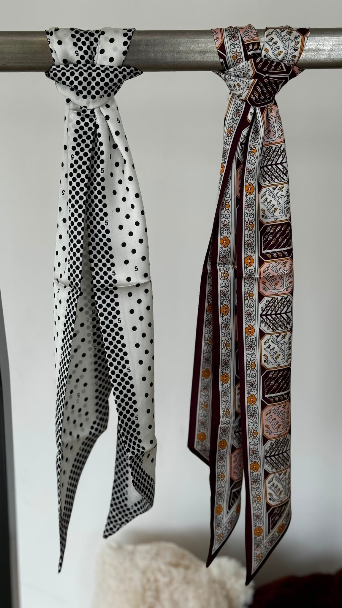 Scarf skinny