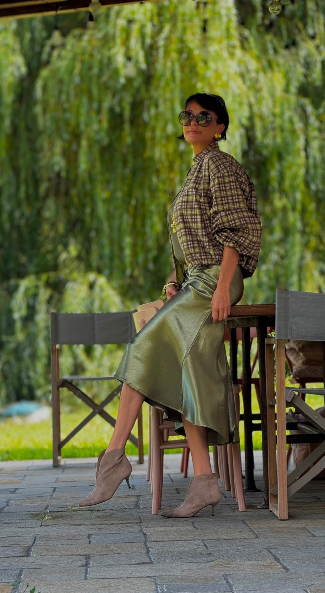 Stella skirt satin silk green