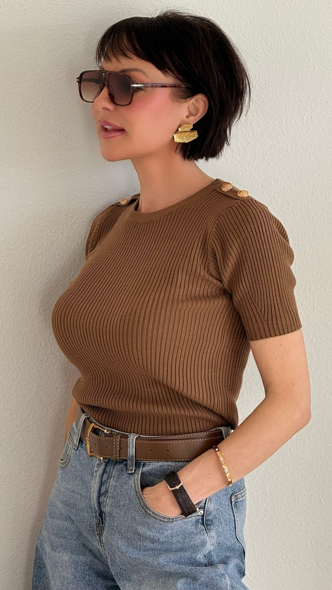 Pull tricot buttons