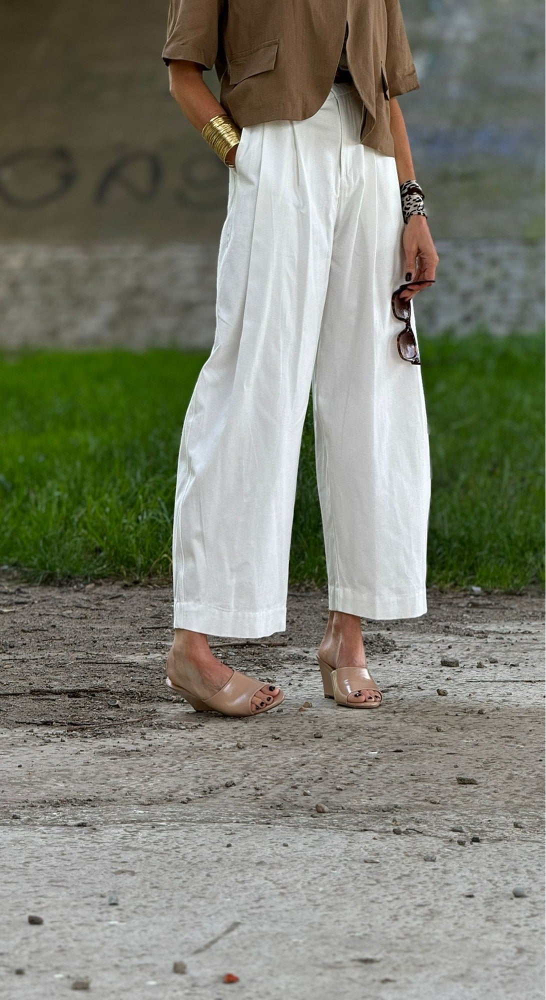 Elena white pants