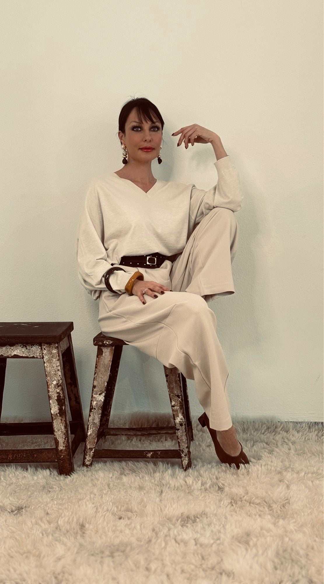 Pull V oversized cream