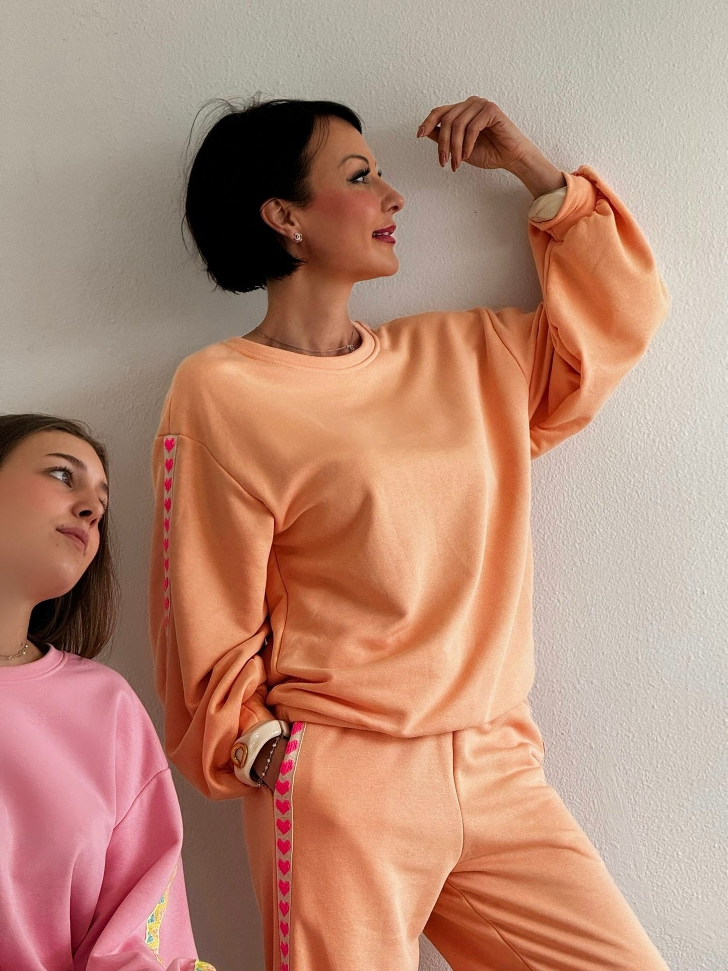 Sweater track love orange