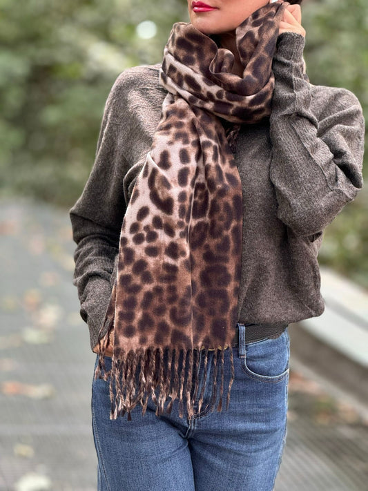 Scarf leo brown