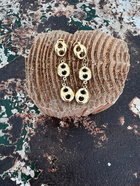 Earrings interdit