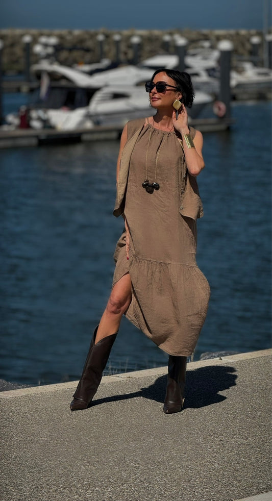 Jacket Ina no arms camel