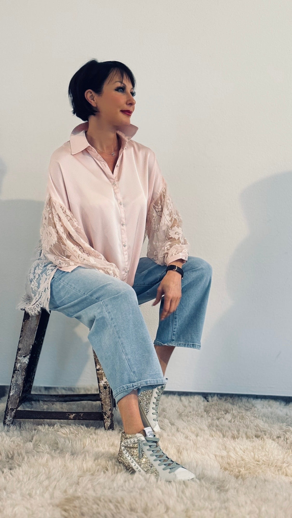 Blouse lace back pink