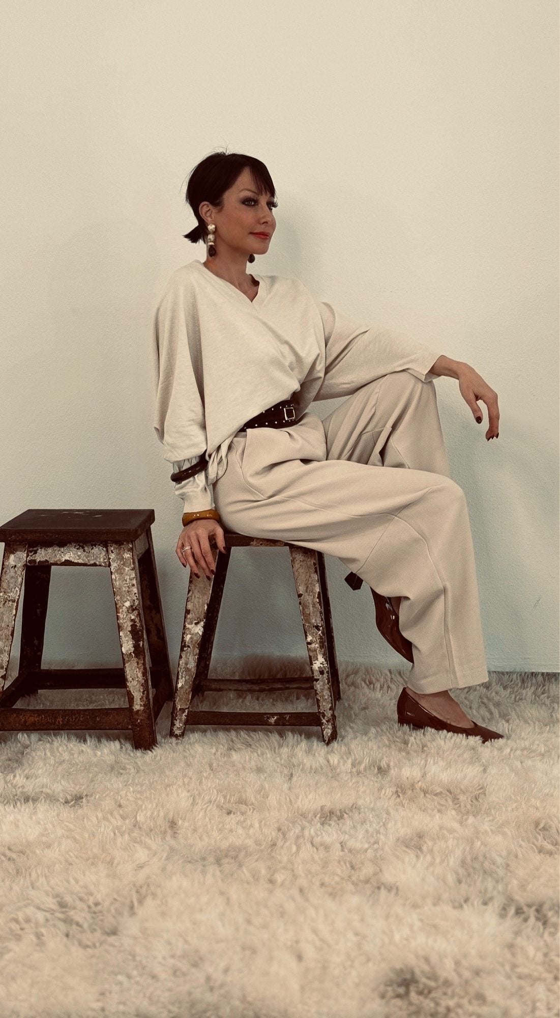 Pull V oversized cream