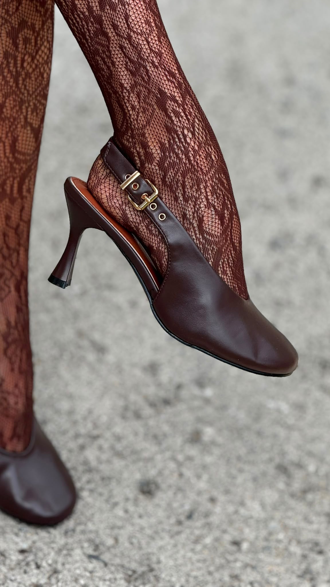 Pump Evita slingback choco