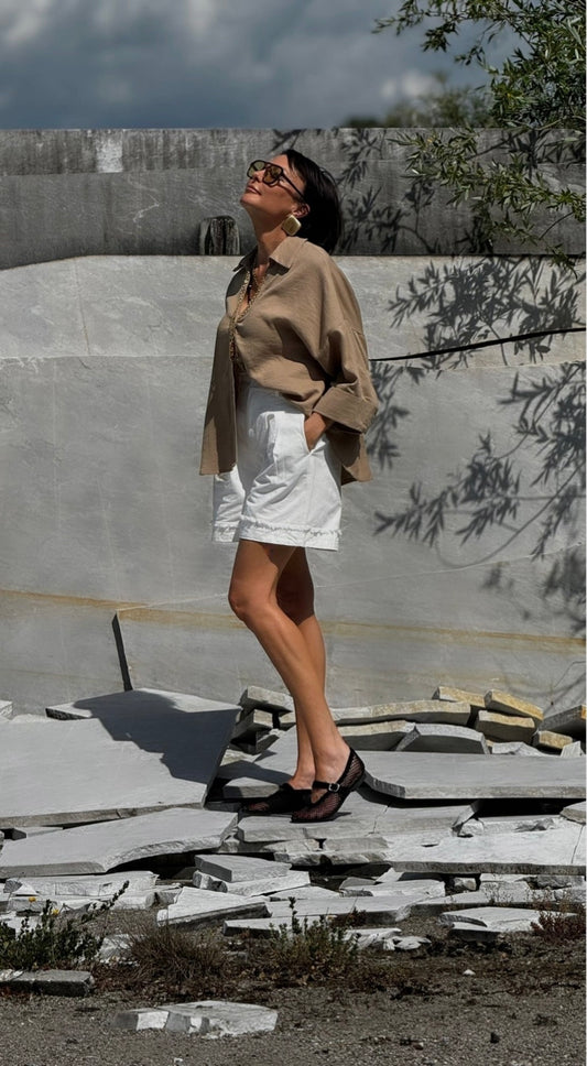 Short Savannah white