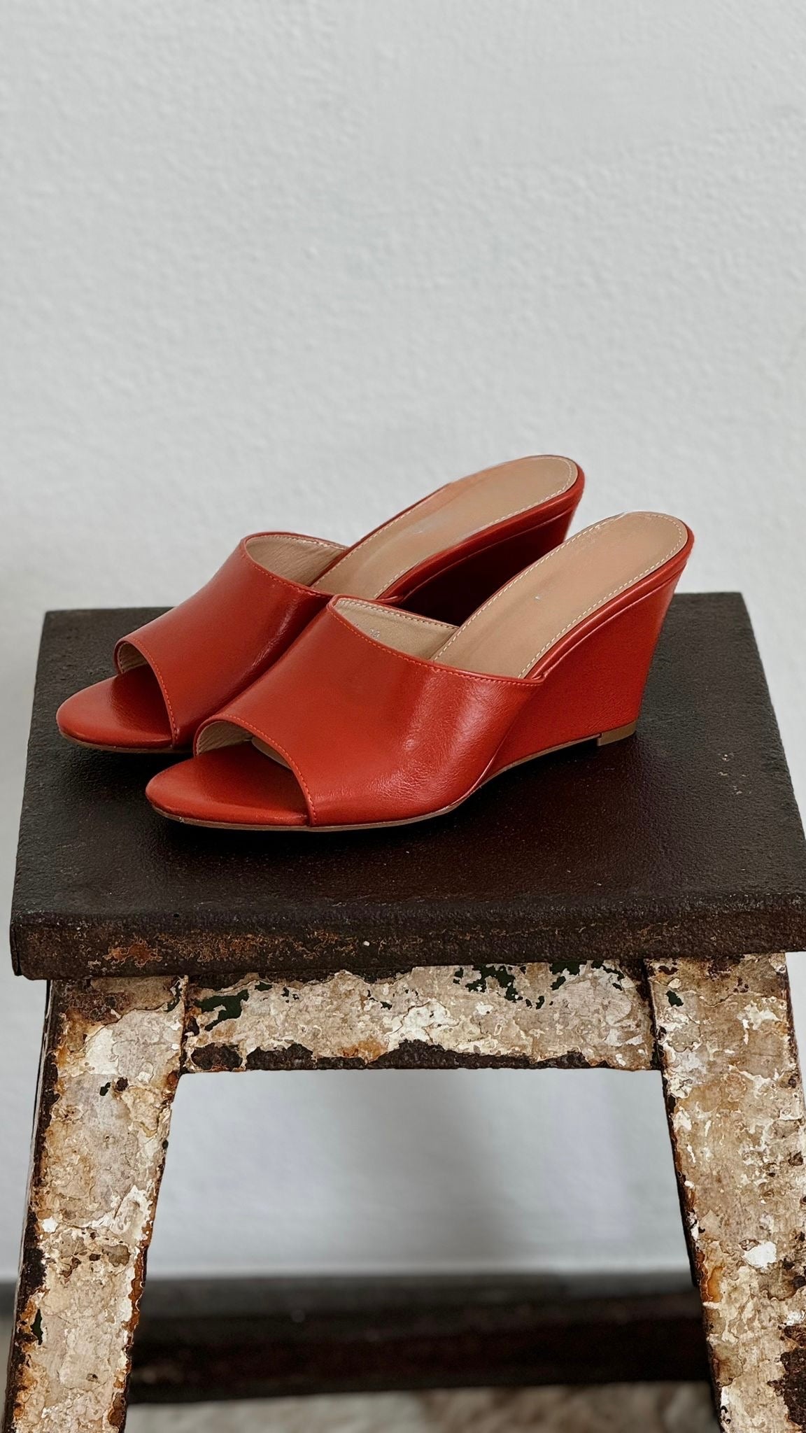 Slipper wedge orange