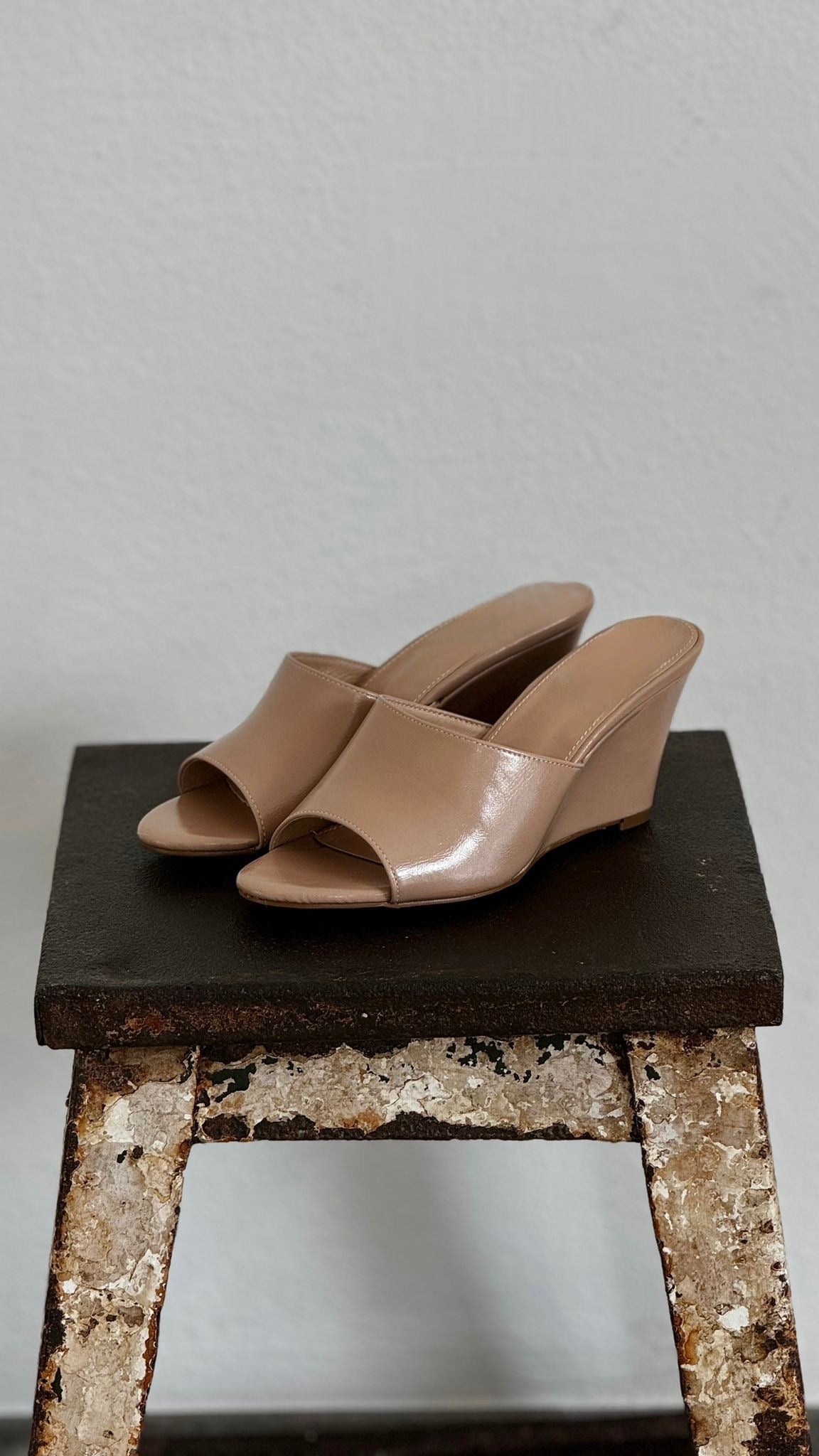 Slipper wedge nude