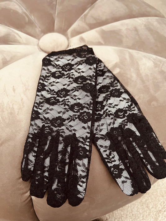Gloves lace short