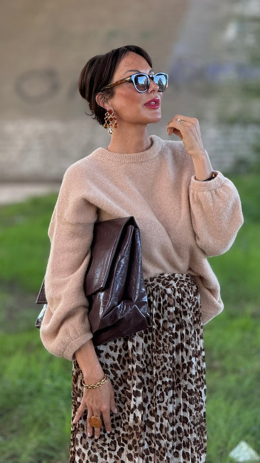 Pull Carlotta nude