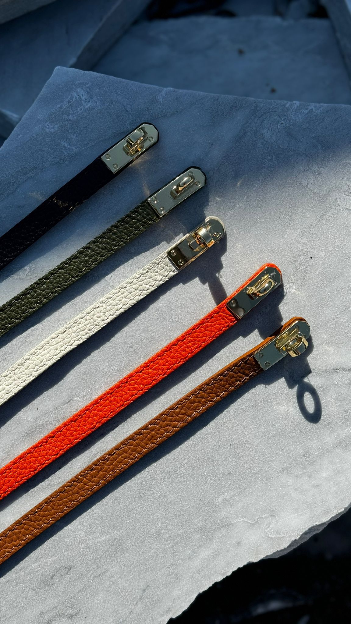Bracelet H leather