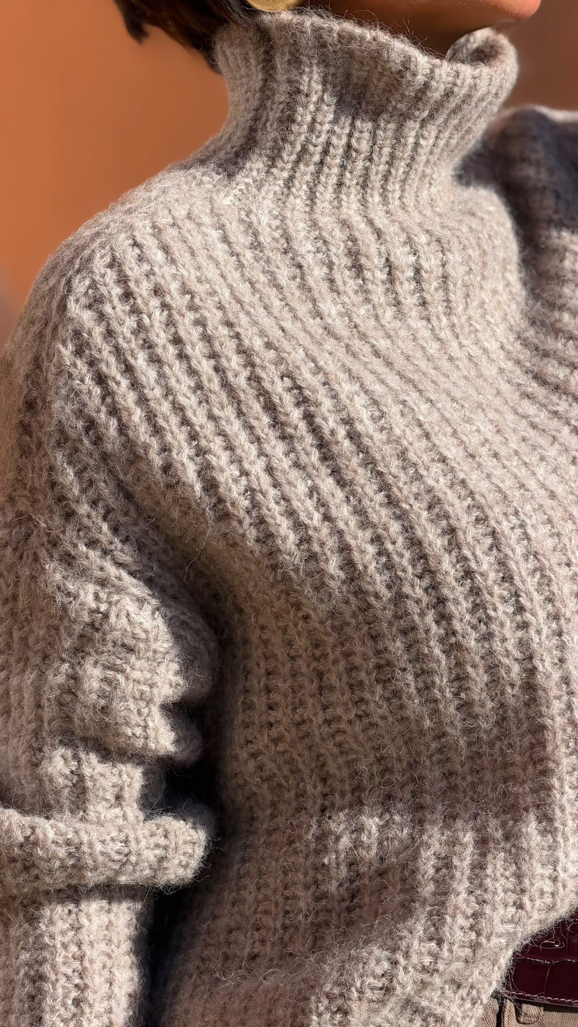 Pull Mary collar taupe