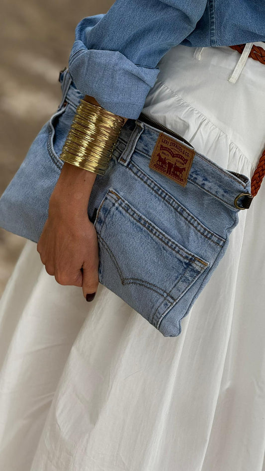 Clutch jeans