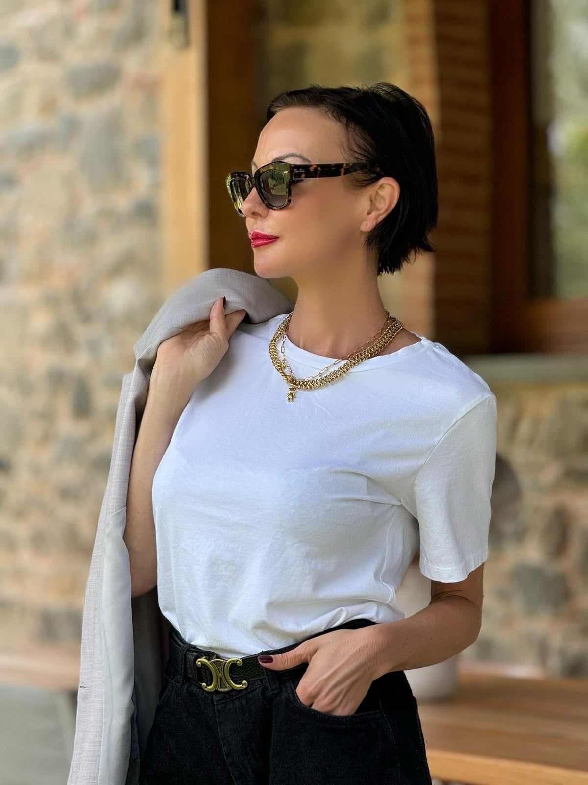 Tee clover white