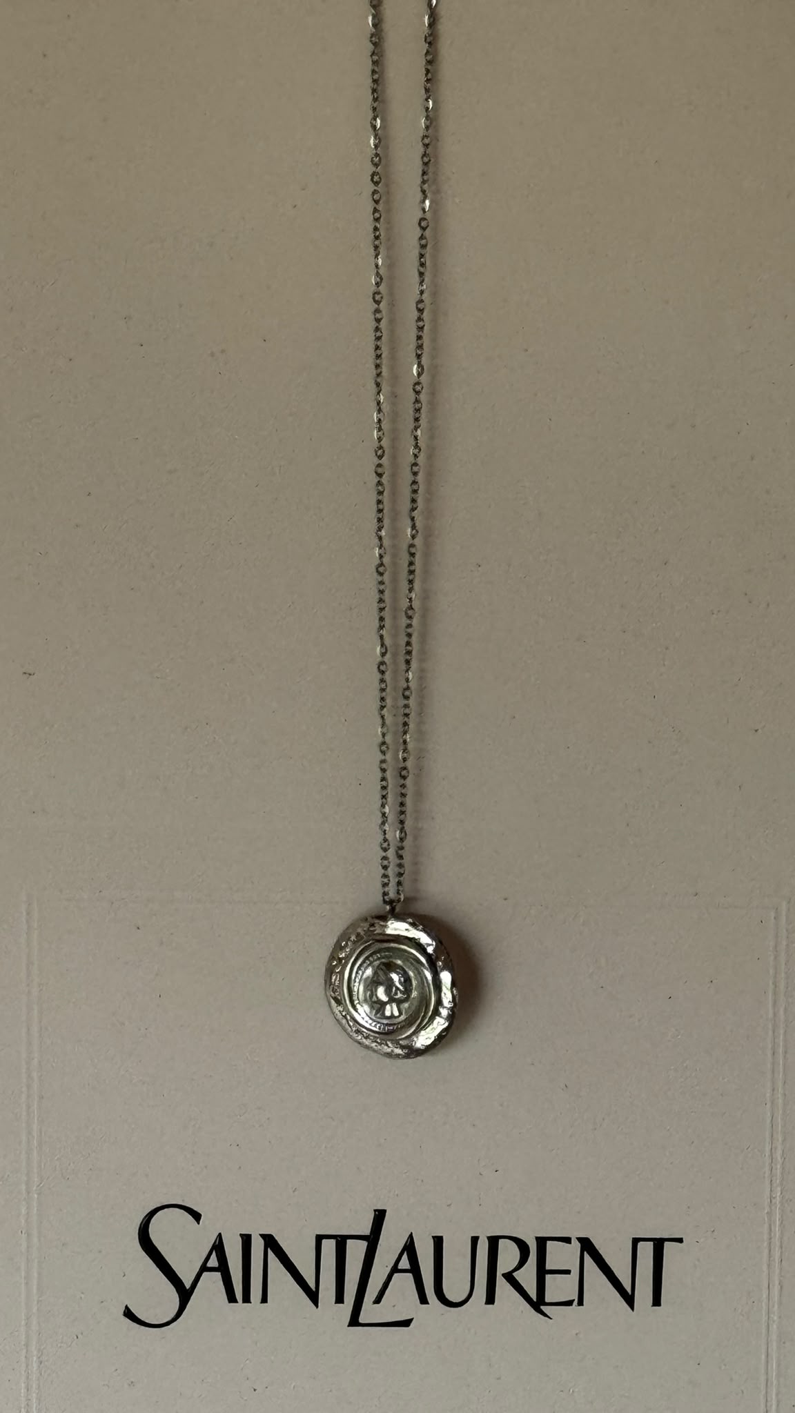 Chain Medallion silver