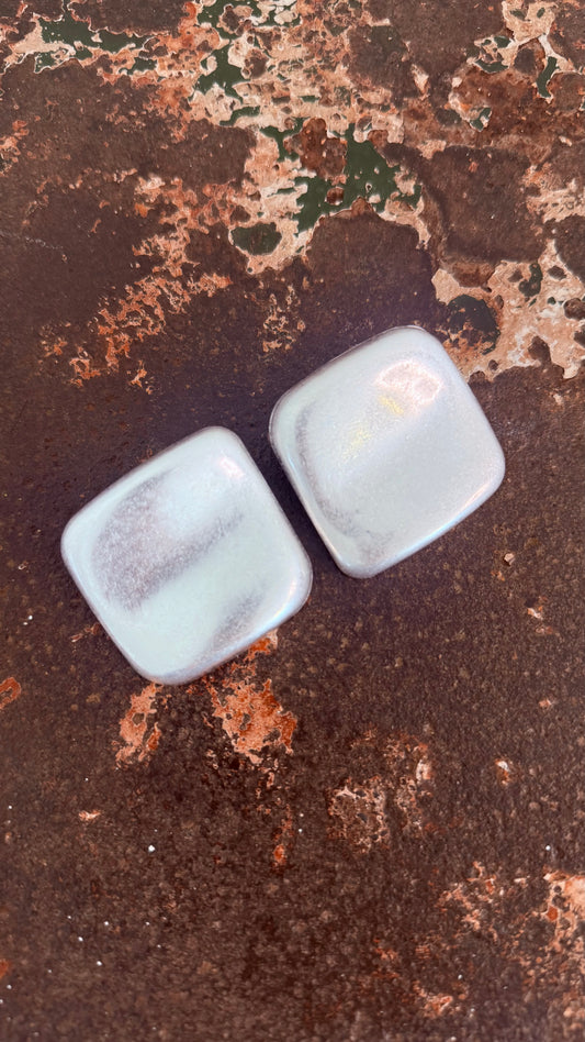 Earrings matte square silver