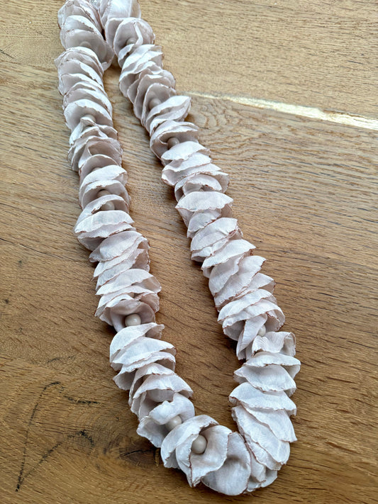 Chain long flowers nude