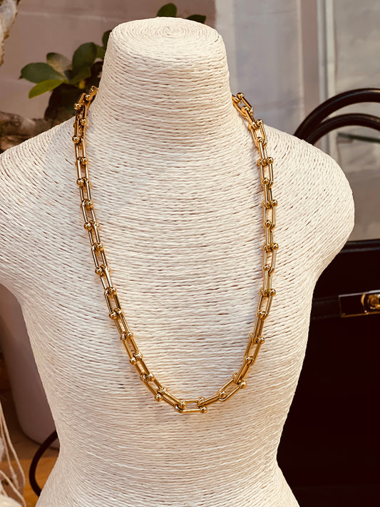 Chain bricked gold