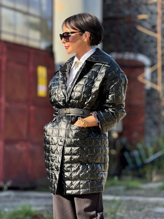 Manteau noir brillant