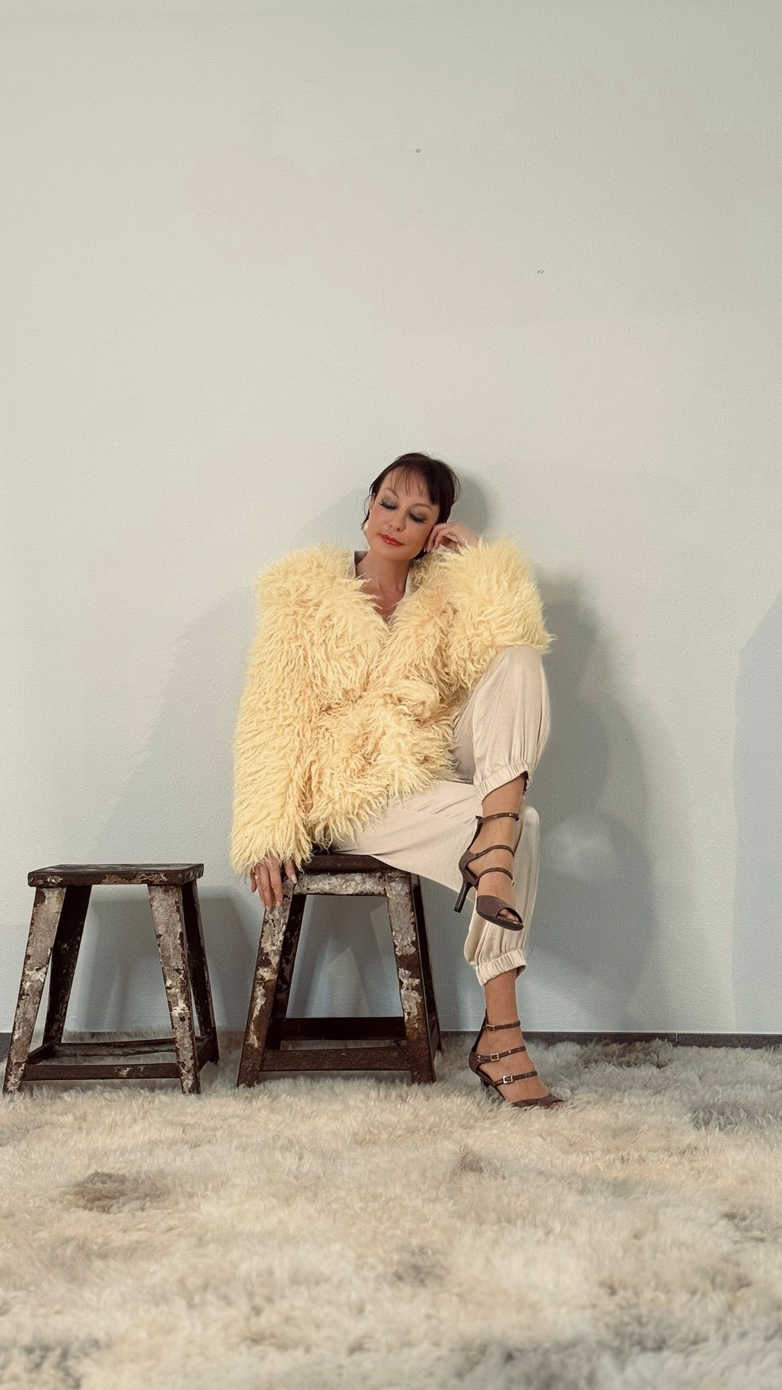 Manteau Judy jaune duveteux