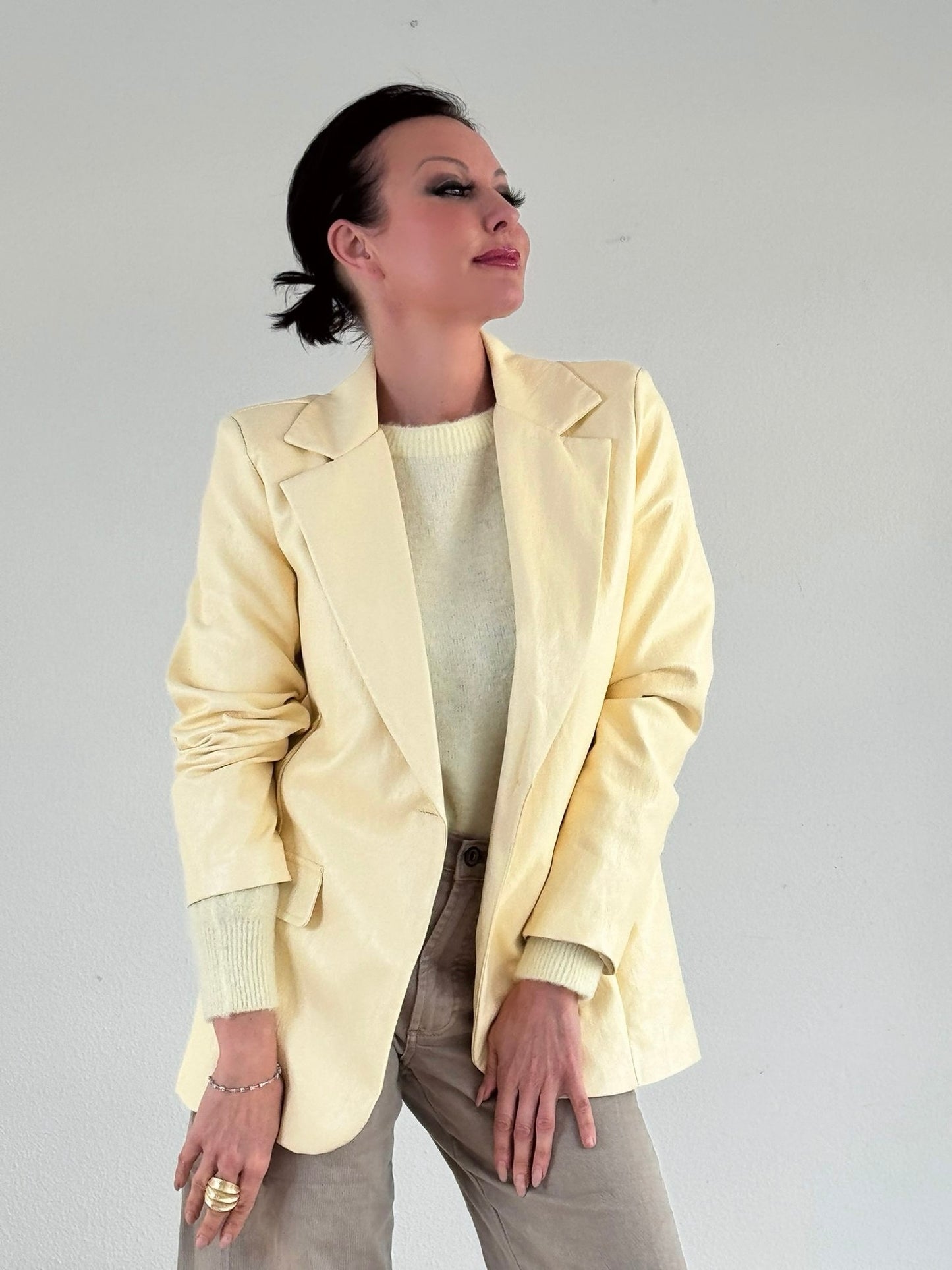 Pull Sunny butteryellow