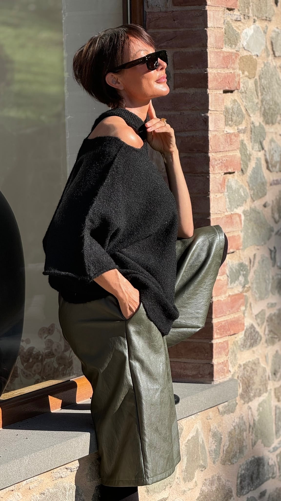 Pull Bari black