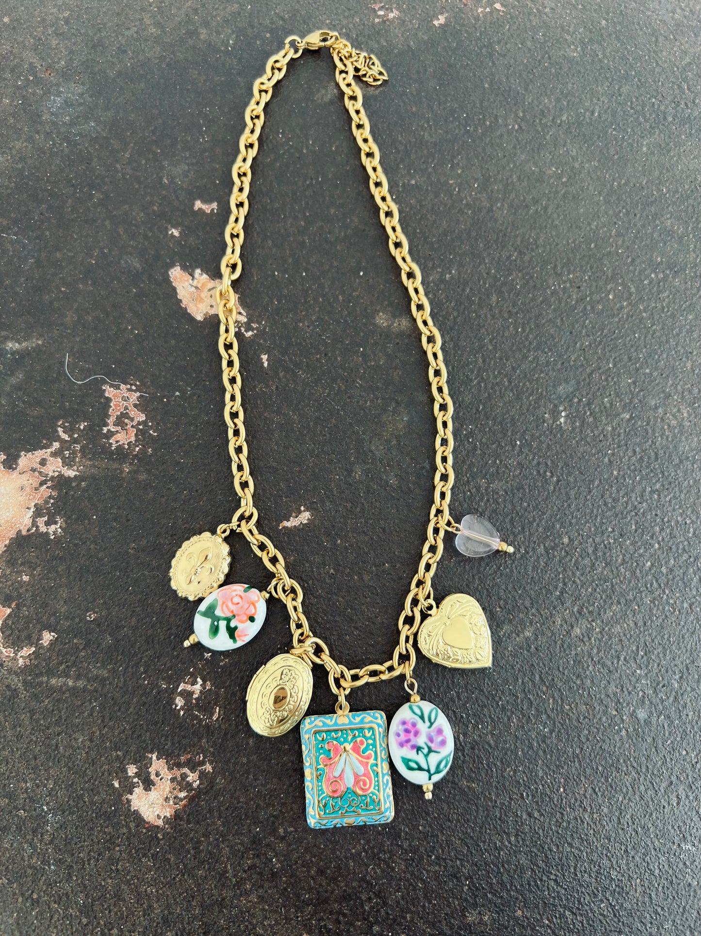 Chain charm square